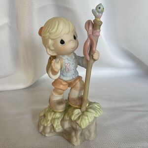 Precious Moments A JOURNEY OF HOPE 104277 Limited Edition Y-Me Figurine